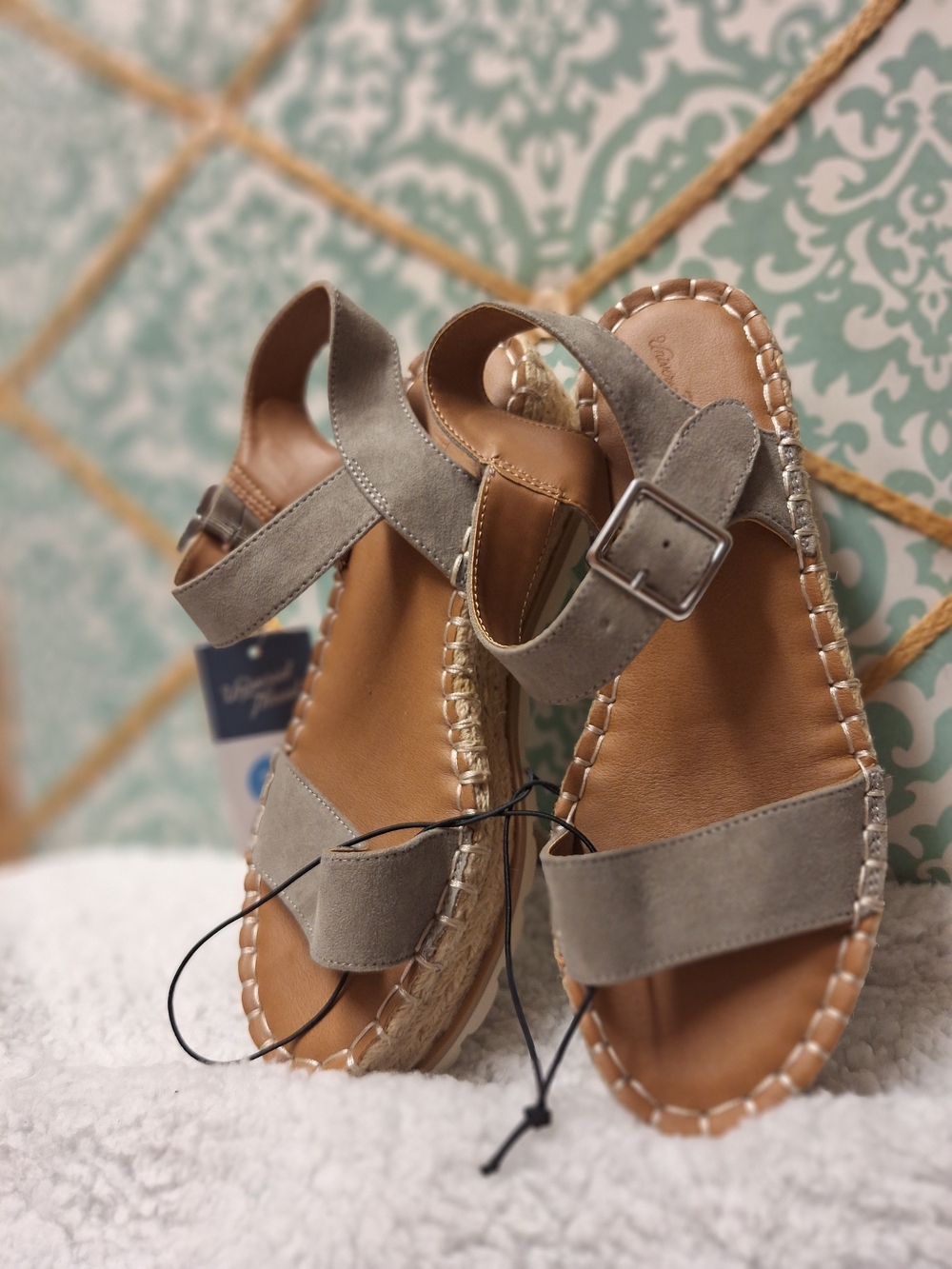 NWT Women's Taupe Espadrille Platform Sandals Sz 7.5 - Picture 5 of 16